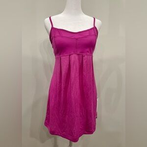 Lululemon Athletica Debut Tank Top, long length, built in bra. Size 8 NWT